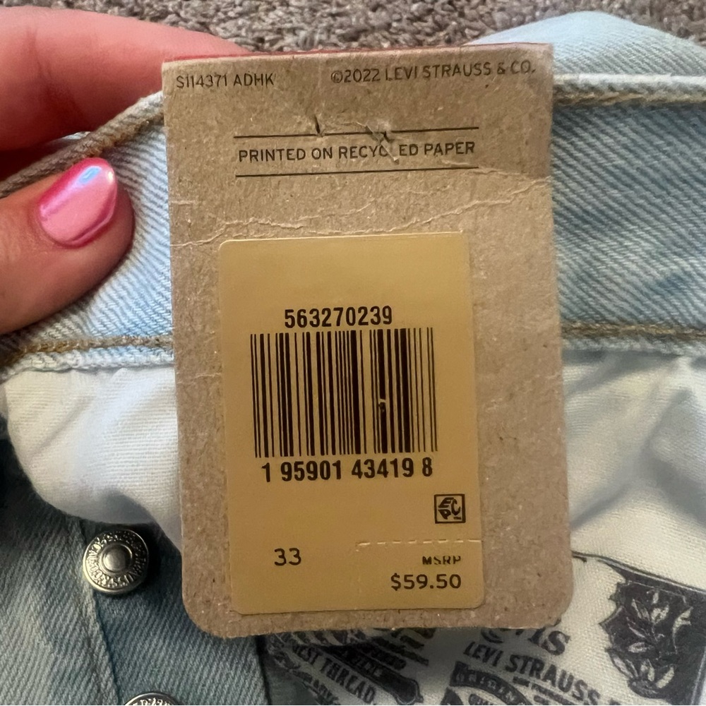 {Levi’s} 501 High Rise Light Wash Denim Shorts - Picture 7 of 10